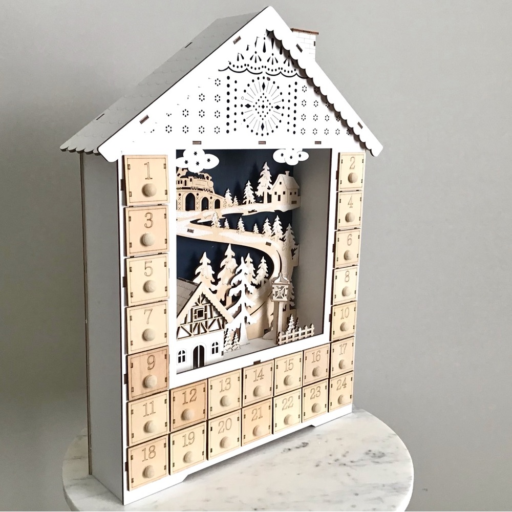 Anthropologie Advent Calendar Village in the Alps Christmas Holidays NIB RARE - Picture 7 of 14